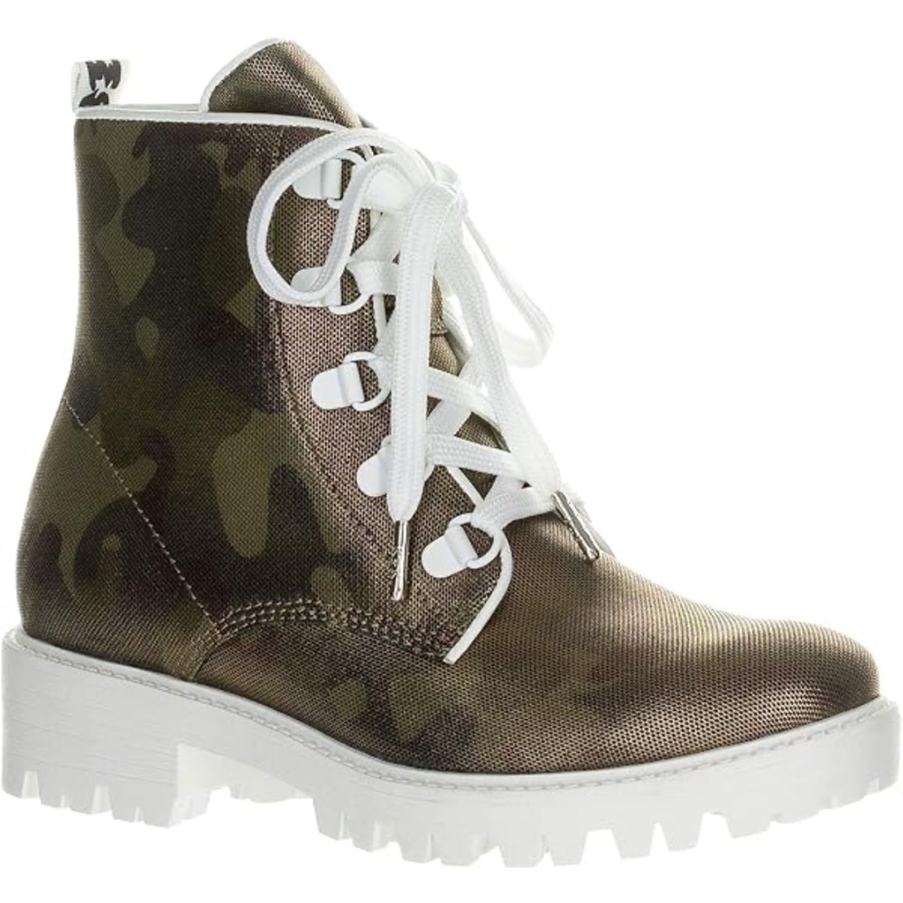 Kendall +‎ Kylie Women’s Boots Size 6.5 New Camo Combat Lace-Up Lug Sole